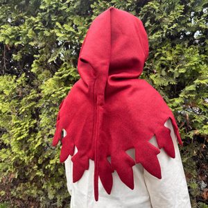 KÁPĚ STŘEDOVĚKÁ, ČERVENÁ, XV. STOLETÍ - POKRÝVKY HLAVY - MÓDA