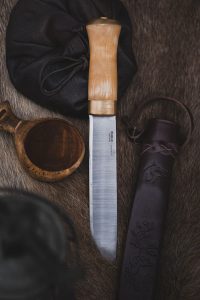 NŮŽ LAPPLAND HELLE - BUSHCRAFT NOŽE - ZBRANĚ