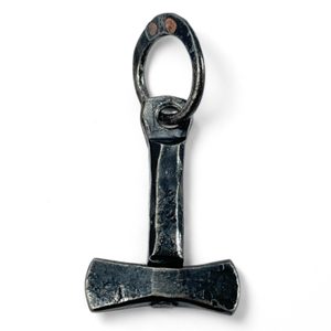 MJÖLNIR, KOVANÉ THOROVO KLADIVO, AMULET - KOVANÉ ŠPERKY - ŠPERKY