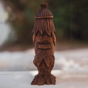 VODNÍK, DŘEVĚNÁ VYŘEZÁVANÁ FIGURKA Z VALAŠSKA 16 CM - SOŠKY, RELIÉFY, TRUHLY - HOME DECOR