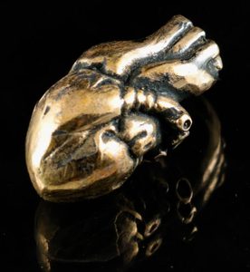 LIDSKÉ SRDCE, BRONZOVÝ AMULET - PŘÍVĚSKY - ŠPERKY