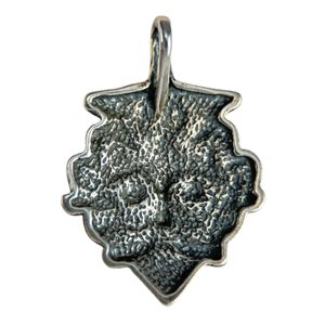 VIKINSKÁ HLAVA, GNEZDOVO, STŘÍBRNÝ PŘÍVĚSEK, AG 925 - PŘÍVĚSKY - STŘÍBRNÉ ŠPERKY