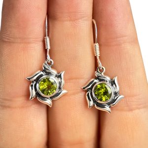 SOLARIS, STŘÍBRNÉ NÁUŠNICE, PERIDOT, AG 925/1000 - NÁUŠNICE - STŘÍBRNÉ ŠPERKY