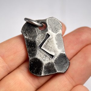 KENAZ, KOVANÁ RUNA, AMULET - KOVANÉ ŠPERKY - ŠPERKY