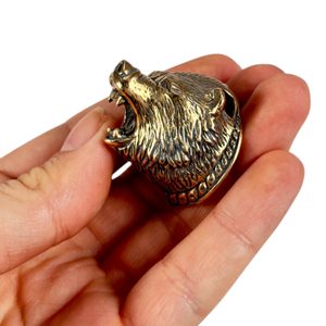 BERSEKER, MEDVĚD S RANĚ STŘEDOVĚKÝMI ORNAMENTY, BRONZ - PŘÍVĚSKY - ŠPERKY