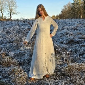 VIKINGSKÉ LNĚNÉ ŠATY - DÁMSKÉ ODĚVY - MÓDA