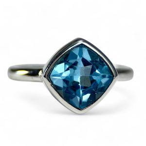 ARTCIC, PRSTEN, MODRÝ TOPAZ, STŘÍBRO 925/1000 - PRSTENY - STŘÍBRNÉ ŠPERKY