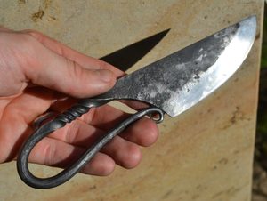 TROLL, KOVANÝ VIKINGSKÝ NŮŽ - NOŽE HISTORICKÉ - ZBRANĚ