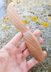 DŘEVĚNÝ NŮŽ, ROZTÍRACÍ - DOBOVÉ STOLOVÁNÍ - STOLOVÁNÍ