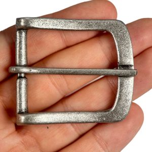 MODERNÍ PŘEZKA NA OPASEK, STAROSTŘÍBRO - SPONY A KOVÁNÍ - SEDLÁŘSTVÍ