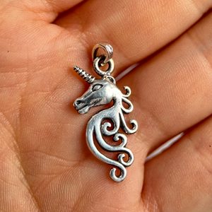 JEDNOROŽEC - STŘÍBRNÝ PŘÍVĚSEK, AG 925 - PŘÍVĚSKY - STŘÍBRNÉ ŠPERKY