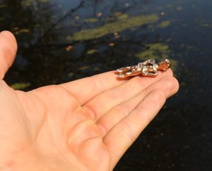 KELTSKÁ POSTAVA, FIGURKA - NAHÁČ, BRONZOVÁ REPLIKA - PŘÍVĚSKY - ŠPERKY