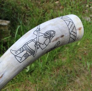 VÁLEČNÝ SIGNÁLNÍ ROH NA TROUBENÍ 38 CM - SIGNÁLNÍ ROHY - STOLOVÁNÍ