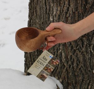 KUKSA, VISAKUKSA, LAPONSKÁ NÁDOBKA - DOBOVÉ STOLOVÁNÍ, LŽIČKY{% if kategorie.adresa_nazvy[0] != zbozi.kategorie.nazev %} - DŘEVO - VÝROBKY A OBRAZY{% endif %}