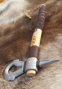 TOMAHAWK COSPLAY DEKORAČNÍ REPLIKA - MEČE - FILMOVÉ, FANTASY, COLD STEEL{% if kategorie.adresa_nazvy[0] != zbozi.kategorie.nazev %} - MEČE, NOŽE, DÝKY, SEKERY, LUKY{% endif %}