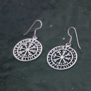 VEGVÍSIR - ISLANDSKÝ KOMPAS, STŘÍBRNÉ NÁUŠNICE A STŘÍBRNÝ PŘÍVĚSEK, AG 925 - SETY STŘÍBRNÝCH ŠPERKŮ - STŘÍBRNÉ ŠPERKY