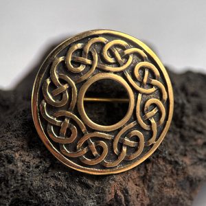 PROPLÉTANÁ BROŽ, KELTSKÁ INSPIRACE - BROŽE A KNOFLÍKY - ŠPERKY
