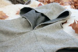 KÁPĚ, PODŠITÁ, VLNA A LEN, NORSKO - PÁNSKÉ ODĚVY - MÓDA