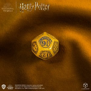 HRACÍ KOSTKY SADA HARRY POTTER. HUFFLEPUFF, ŽLUTÁ - HRACÍ KOSTKY A KALÍŠKY - HRY A KNIHY
