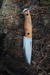 NŮŽ UTVÆR HELLE - BUSHCRAFT NOŽE - ZBRANĚ