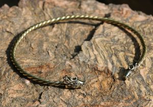 FIANNA, JELEN - MOSAZNÝ TORQUES - TORQUESY - ŠPERKY