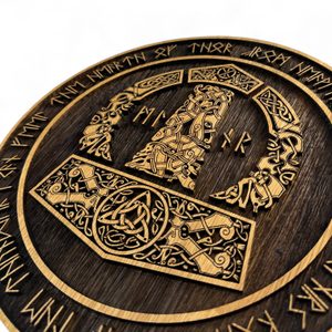 MJÖLLNIR - THOROVO KLADIVO, DŘEVĚNÝ NÁSTĚNNÝ OBRAZ 32CM - DŘEVĚNÉ OBRAZY - HOME DECOR