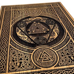VALKNUT S ORNAMENTY, NÁSTĚNNÁ DEKORACE, DŘEVO 32X44CM - DŘEVĚNÉ OBRAZY - HOME DECOR