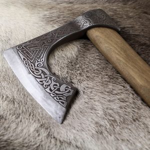 VALKNUT LEPTANÁ VIKINGSKÁ SEKYRKA - SEKERY - ZBRANĚ