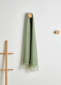 ŠÁLA IRSKÁ, FOXFORD GREEN HERRINGBONE - VLNĚNÉ ŠÁLY - MÓDA