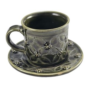 ESPRESSO HRNEČEK ZELENÝ VĚTŠÍ S PODŠÁLKEM - UŽITNÁ KERAMIKA - STOLOVÁNÍ
