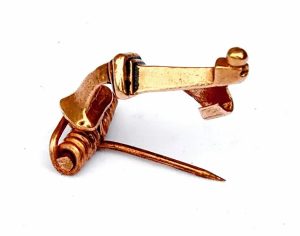 GERMÁNSKÁ SPONA, FIBULA - KOSTÝMOVÉ SPONY - MÓDA