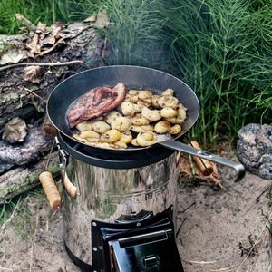 PÁNEV Z KOVANÉ OCELI SP24 PETROMAX - OSTATNÍ BUSHCRAFT VÝROBKY - TÁBOŘENÍ A ŘEMESLA