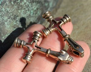 FENRIR, ISLANDSKÝ VLČÍ KŘÍŽ, AMULET, BRONZ - PŘÍVĚSKY - ŠPERKY