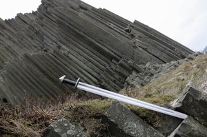 BORG, VIKINSKÝ MEČ - ČERNÁ KŮŽE - VIKINSKÉ MEČE - ZBRANĚ
