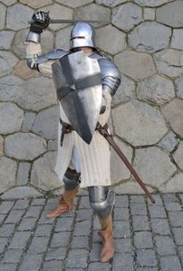 RYTÍŘ MEČ A ŠTÍT - PŮJČOVNA KOSTÝMŮ - PŮJČOVNA - CELÉ KOSTÝMY - ARCHIV