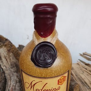 DUBOVÁ MEDOVINA ZRAJÍCÍ V SUDECH 500 ML - DÁRKOVÉ BALENÍ - MEDOVINA - STOLOVÁNÍ