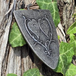 PÁNI Z TALMBERKA, STŘEDOVĚKÝ ŠTÍT, PŘÍVĚSEK, ZINEK - STŘEDOVĚKÉ AMULETY - ŠPERKY