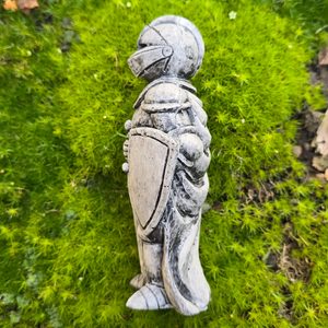 RYTÍŘ - STRÁŽCE VAŠEHO HRADU - HISTORICKÉ MINIATURY - HOME DECOR