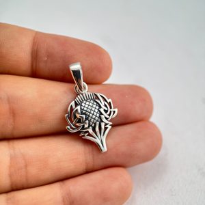 SKOTSKÝ BODLÁK, STŘÍBRNÝ PŘÍVĚSEK, AG 925 - PŘÍVĚSKY - STŘÍBRNÉ ŠPERKY