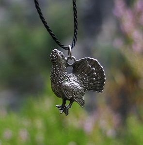 TETŘEV HLUŠEC, CÍNOVÝ AMULET - ZVÍŘECÍ AMULETY - ŠPERKY