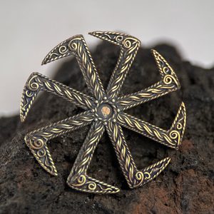 KOLOVRAT, SLOVANSKÝ SYMBOL SLUNCE, PŘÍVĚŠEK, BRONZ - PŘÍVĚSKY - ŠPERKY