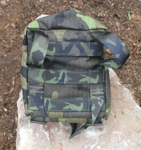 SUMKA UNI VZ. 95 MOLLE UNIVERZÁLNÍ - TAKTICKÝ NYLON, NOSIČE{% if kategorie.adresa_nazvy[0] != zbozi.kategorie.nazev %} - BUSHCRAFT{% endif %}