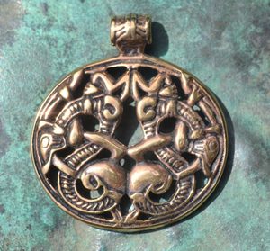 VIKINSKÝ AMULET, BORRE STYL, BRONZ - VIKINGSKÉ AMULETY{% if kategorie.adresa_nazvy[0] != zbozi.kategorie.nazev %} - ŠPERKY - BRONZ, ZINEK, BIŽUTERIE{% endif %}