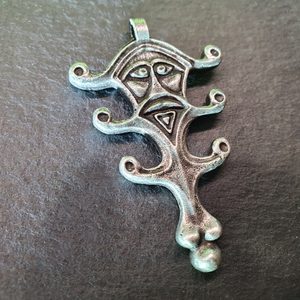 VELES, REPRODUKCE SLOVANSKÉHO AMULETU, ZINEK STAROSTŘÍBRO - VŠECHNY AMULETY, VLASTNÍ VÝROBA - ŠPERKY