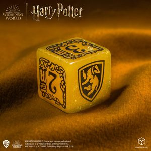 HRACÍ KOSTKY SADA HARRY POTTER. HUFFLEPUFF, ŽLUTÁ - HRACÍ KOSTKY A KALÍŠKY - HRY A KNIHY