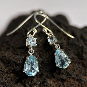 KYANE, STŘÍBRNÉ NÁUŠNICE, MODRÝ TOPAZ, AG 925/1000 - NÁUŠNICE - STŘÍBRNÉ ŠPERKY
