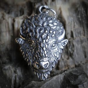 TATANKA - BIZON STŘÍBRNÝ PŘÍVĚSEK, AG 925 - PŘÍVĚSKY - STŘÍBRNÉ ŠPERKY