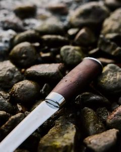 NŮŽ JÄRVI ANNUAL KNIFE 2026, MARTTIINI, FINSKO - BUSHCRAFT NOŽE - ZBRANĚ