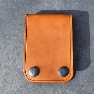 KOŽENÁ TABATĚRKA, RUČNÍ PRÁCE S MOŽNOSTÍ MONOGRAMU - OSTATNÍ KOŽENÉ VÝROBKY - SEDLÁŘSTVÍ