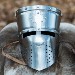 TEMPLÁŘSKÁ PŘILBICE - STŘEDOVĚKÉ PŘILBY - ZBROJE